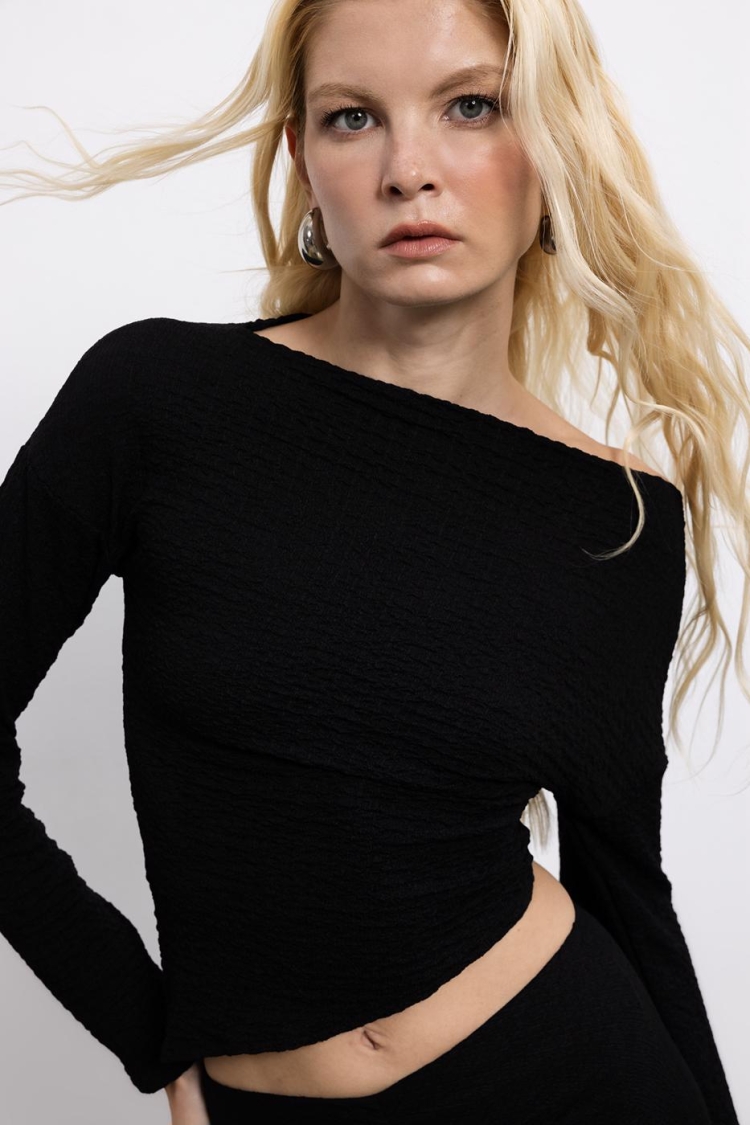 Asymmetric Cut Textured Top With Hem Detail