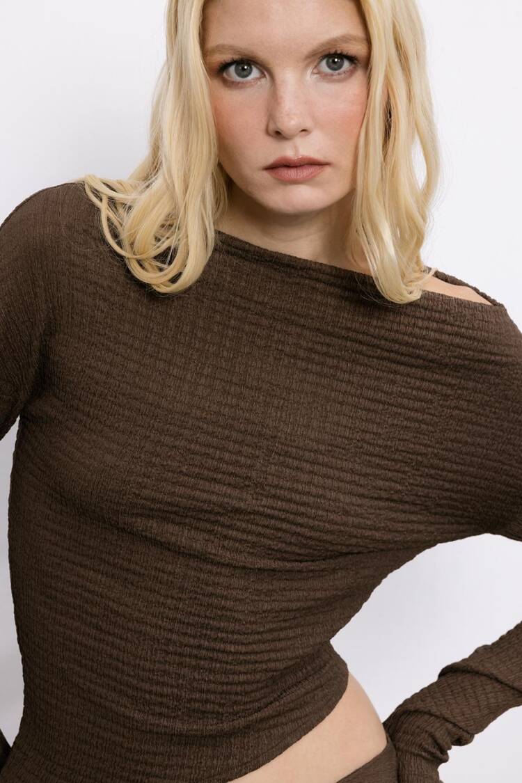 Asymmetric Cut Textured Top With Hem Detail - BSL - Globality Store - Women Clothes Wholesale Turkey