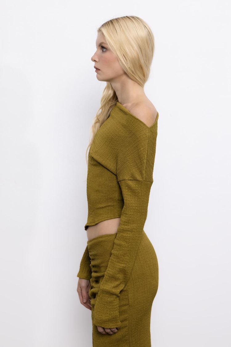 Asymmetric Cut Textured Top With Hem Detail