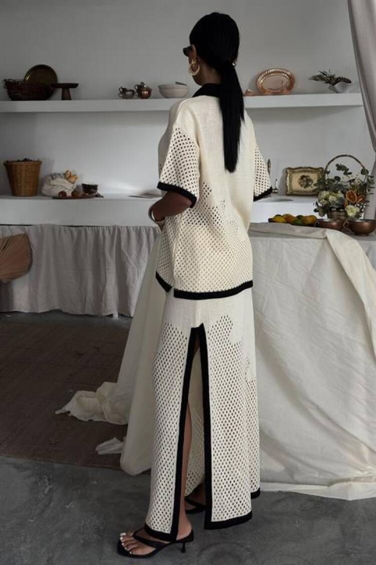 Stripe Detailed Polo Neck Openwork Suit