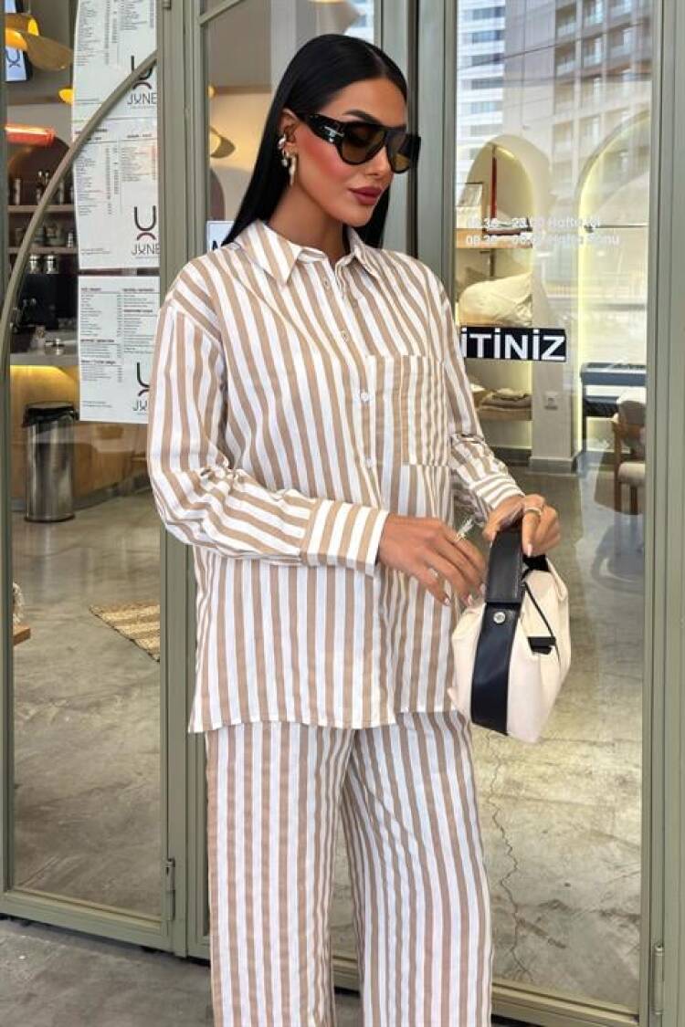 Pocket Detailed Slippery Striped Suit