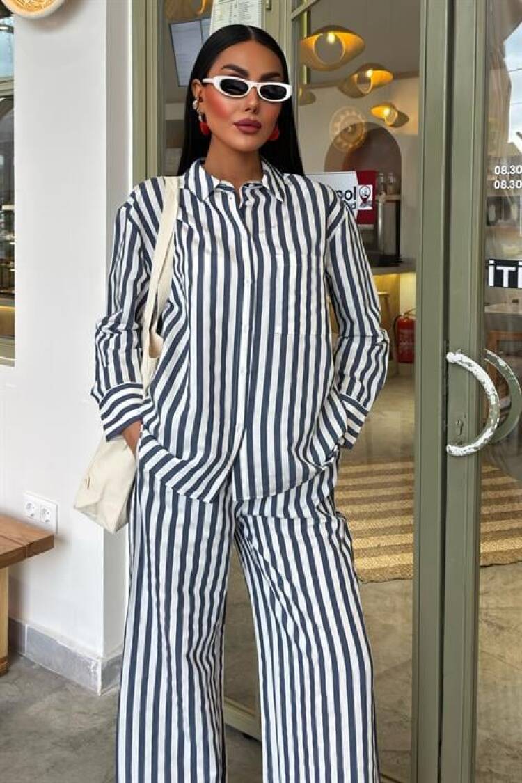Pocket Detailed Slippery Striped Suit
