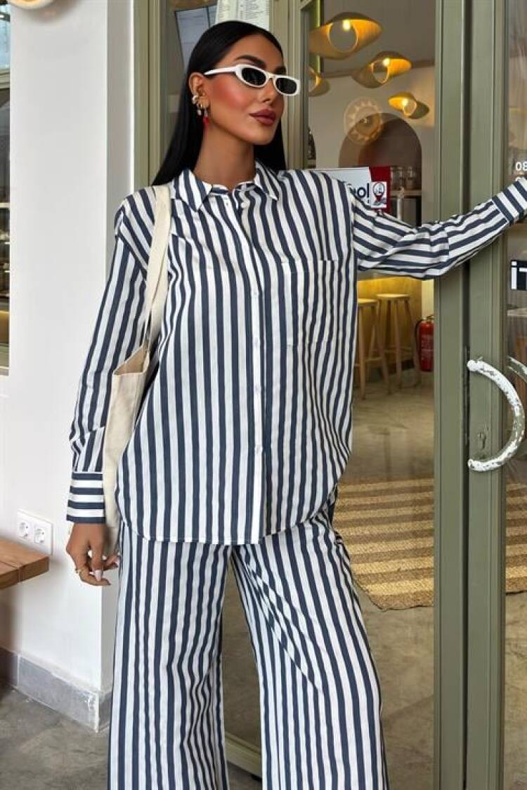 Pocket Detailed Slippery Striped Suit