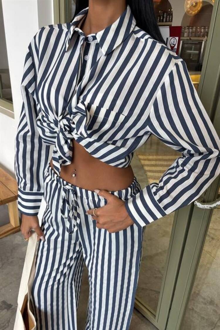 Pocket Detailed Slippery Striped Suit