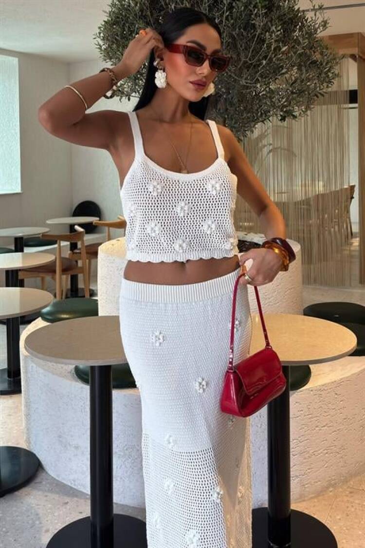 Pearl And Floral Detailed Bustier Knitwear Set