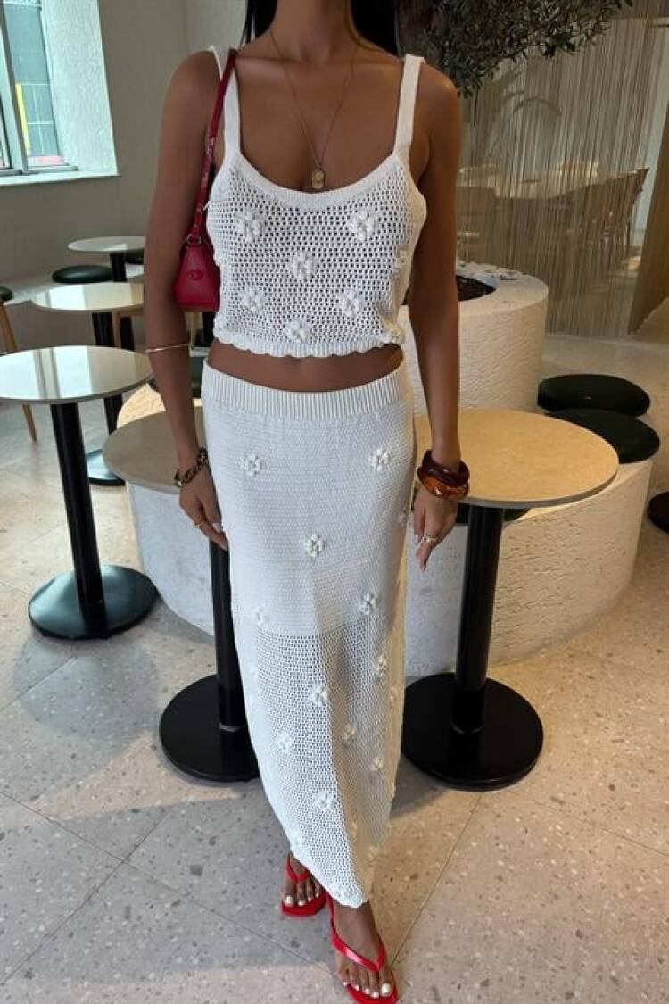 Pearl And Floral Detailed Bustier Knitwear Set