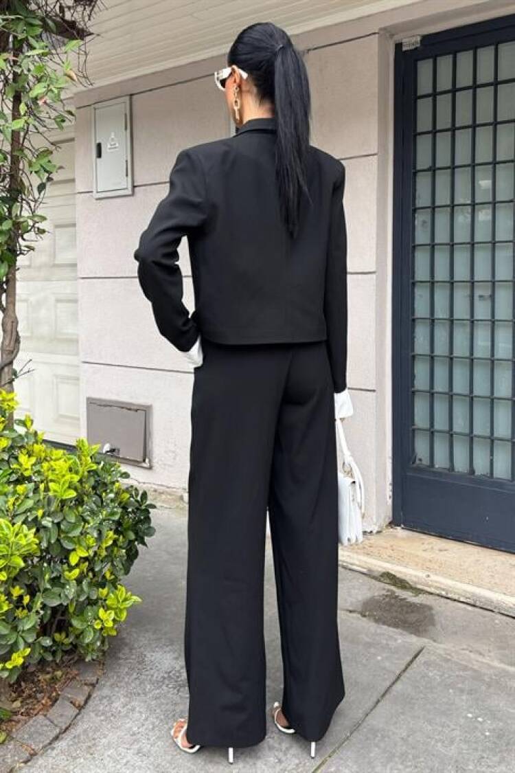 Double-breasted Jacket Suit With Garnished Cuffs