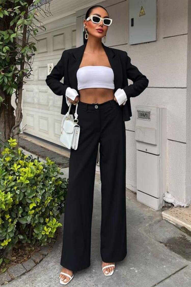 Double-breasted Jacket Suit With Garnished Cuffs