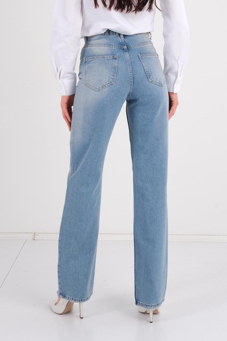 Patterned Stone Embroidered Loose Leg Jeans