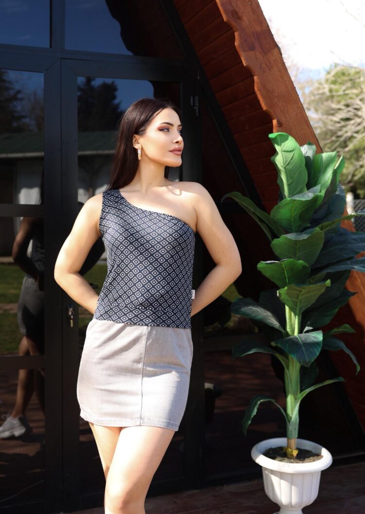 Edelle Navy Jacquard Single Sleeve Blouse