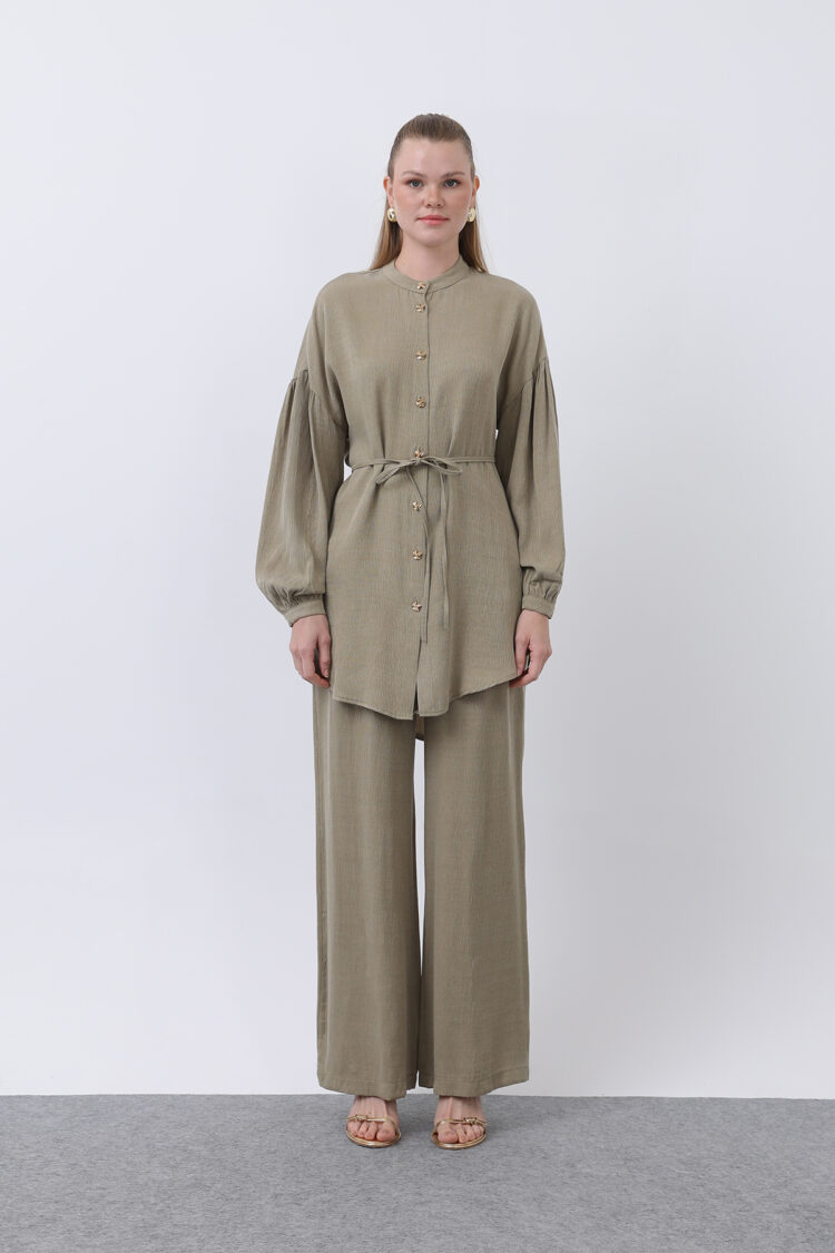 Women's Dominant Collar And Button Detailed Trousers Suit