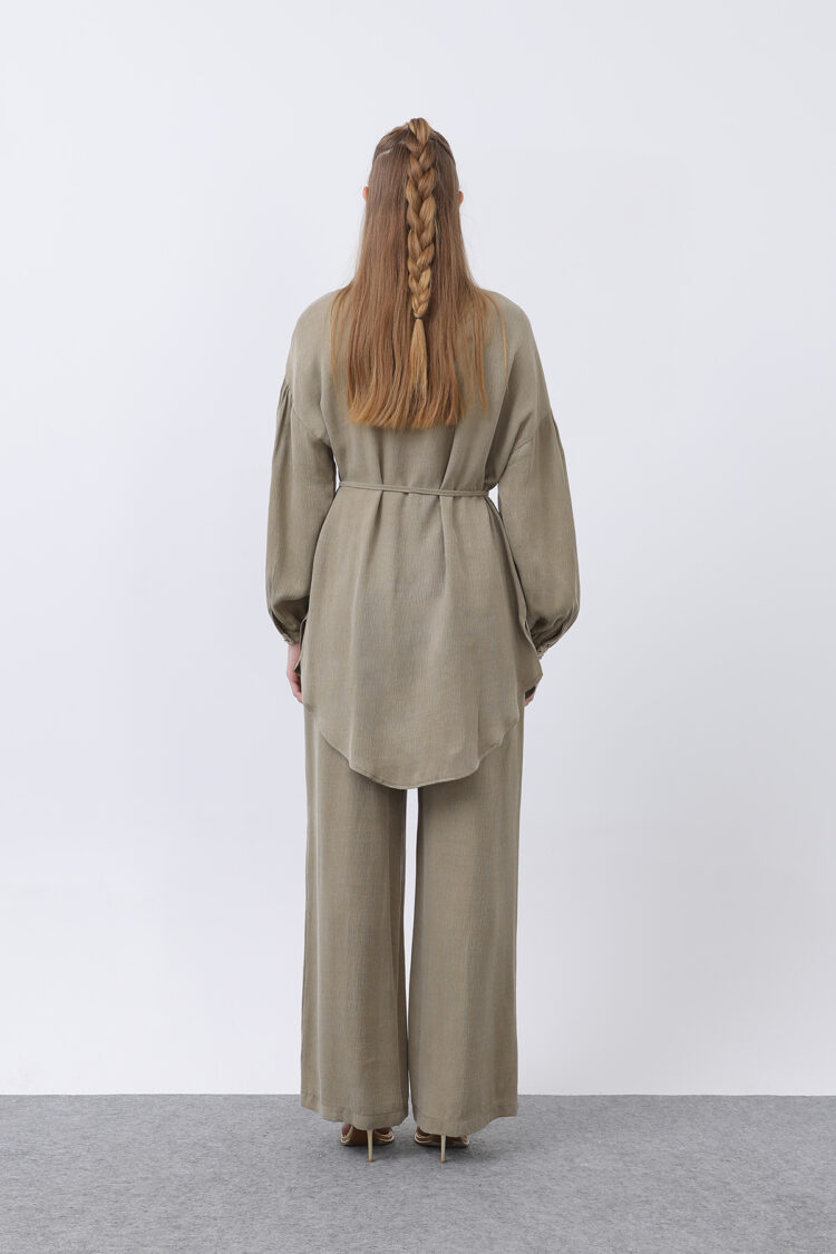 Women's Dominant Collar And Button Detailed Trousers Suit