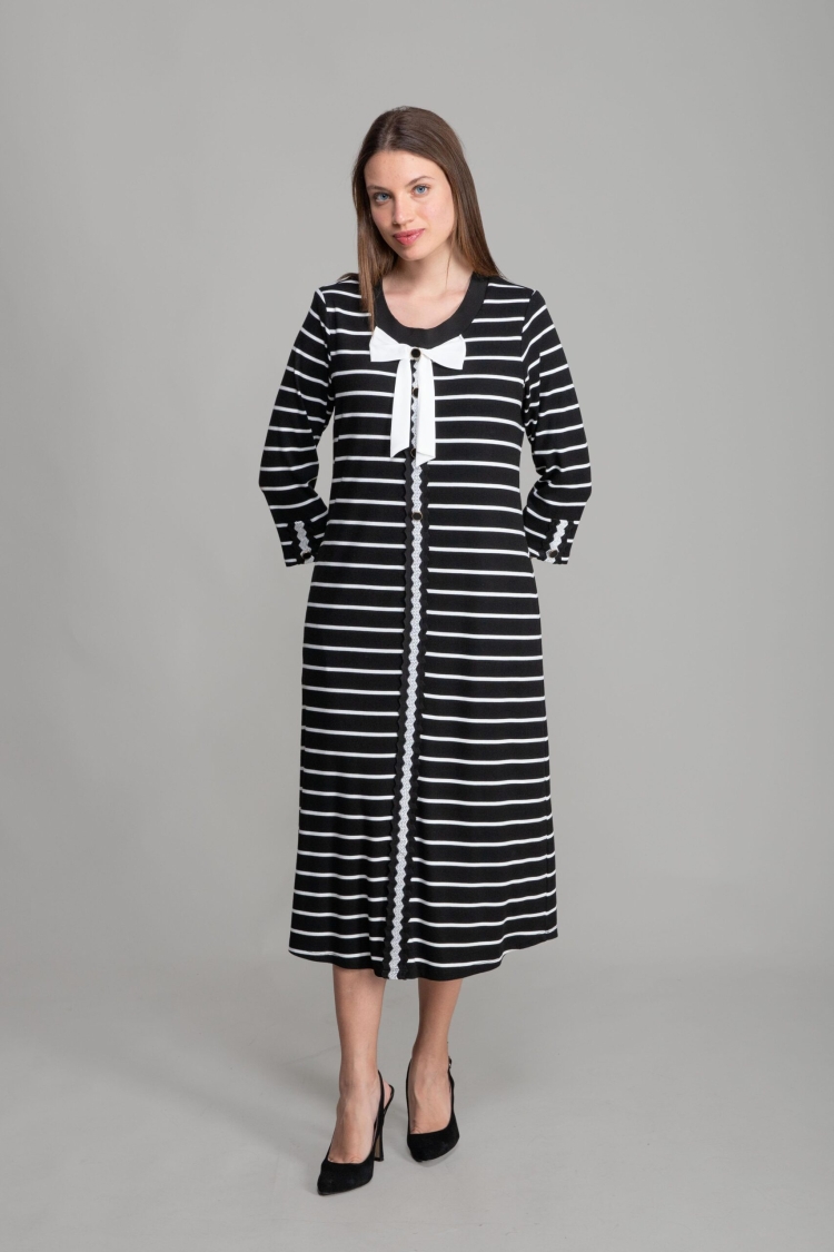 Round Neck Veroz Striped Dress - Multicolor