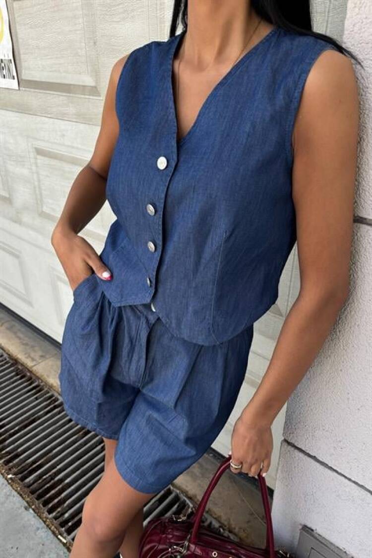 Silver Buttoned Vest And Shorts Tensel Suit