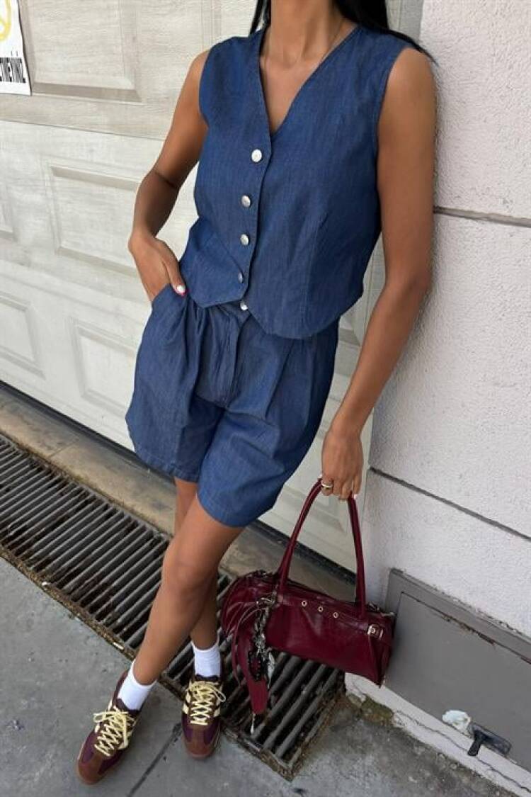 Silver Buttoned Vest And Shorts Tensel Suit