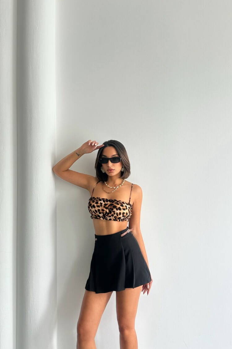 Belt Detailed Shorts