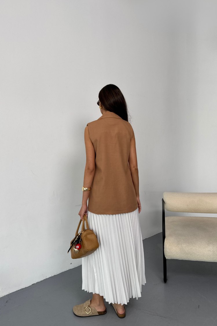 Gold Buttoned Linen Vest