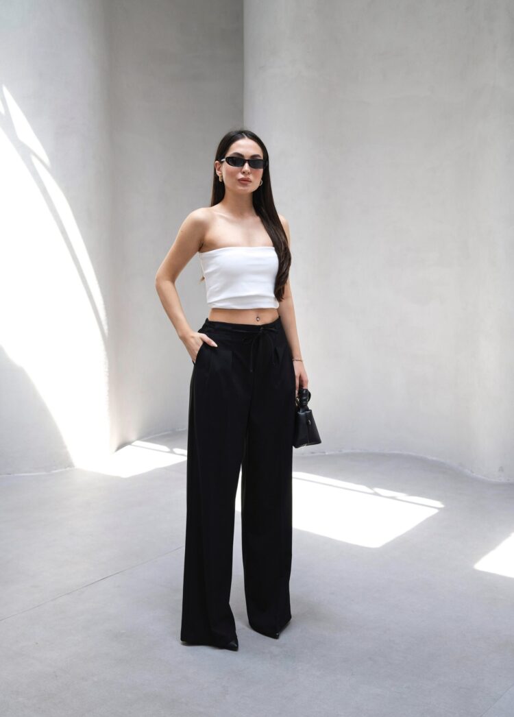 Wide Leg Pants With Elastic Waist And Lace