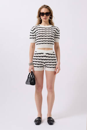 Knit Detail Striped Crop Blouse -- Black - Black Fashion - Globality Store - Women Clothes Wholesale Turkey