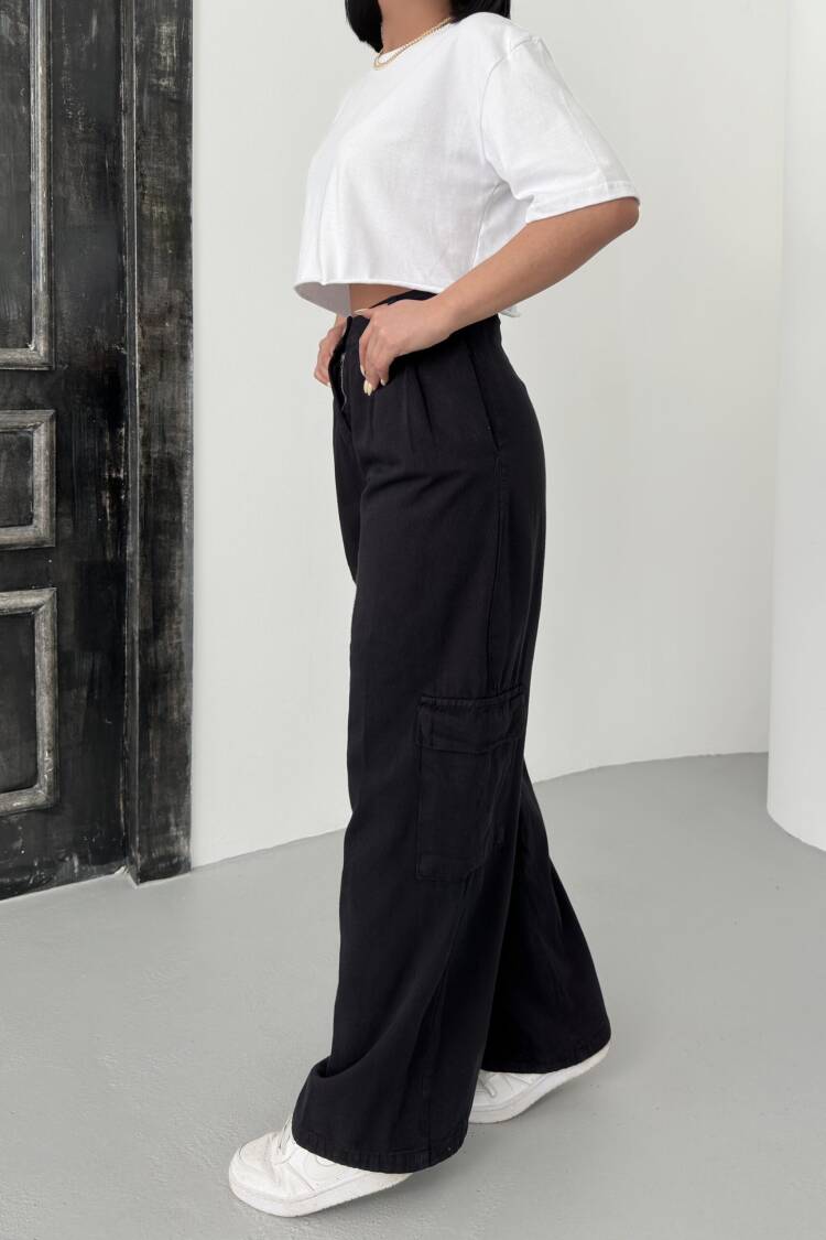 Cargo Pocket Gabardine Pants