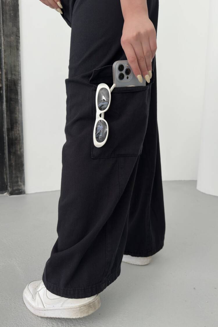 Cargo Pocket Gabardine Pants