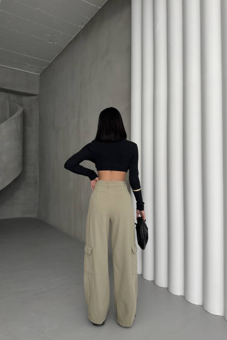 Cargo Pocket Gabardine Pants