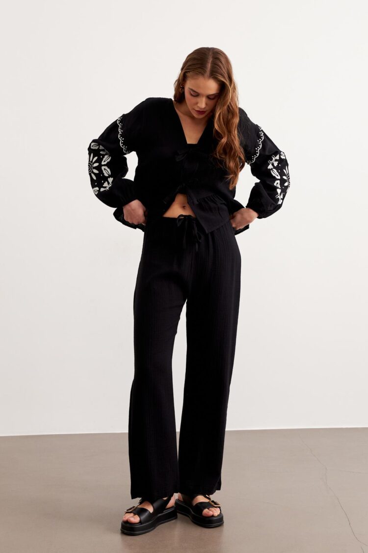 Elastic Waist Mueslin Pants