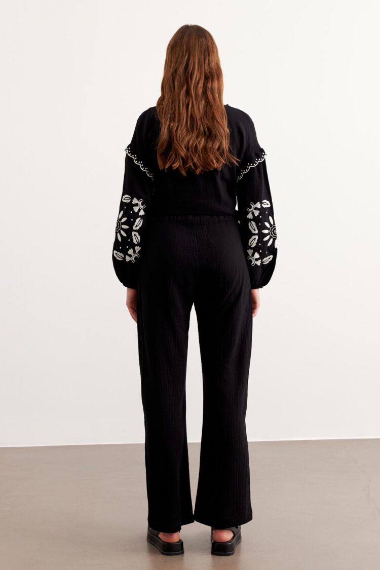 Elastic Waist Mueslin Pants