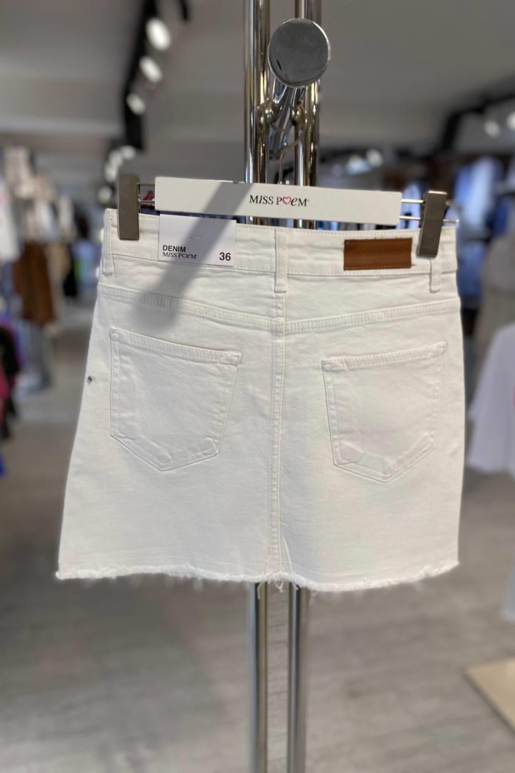 Full White Jean With Stones