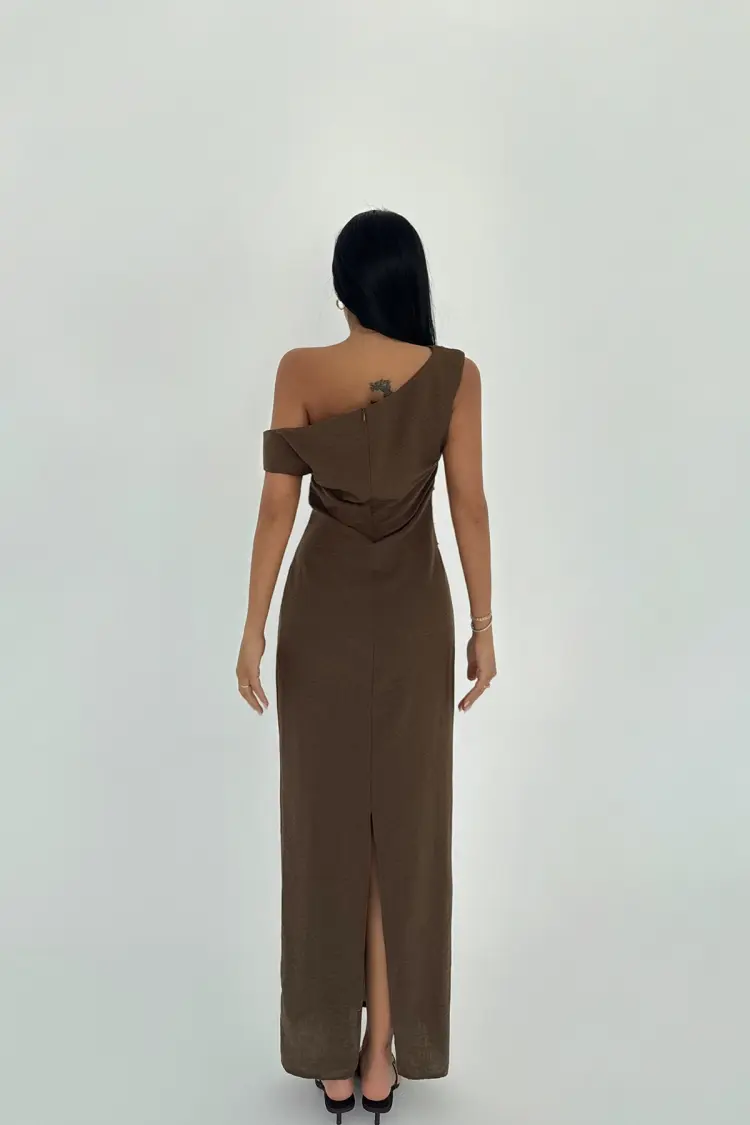 Slit Detail Pleated Dress