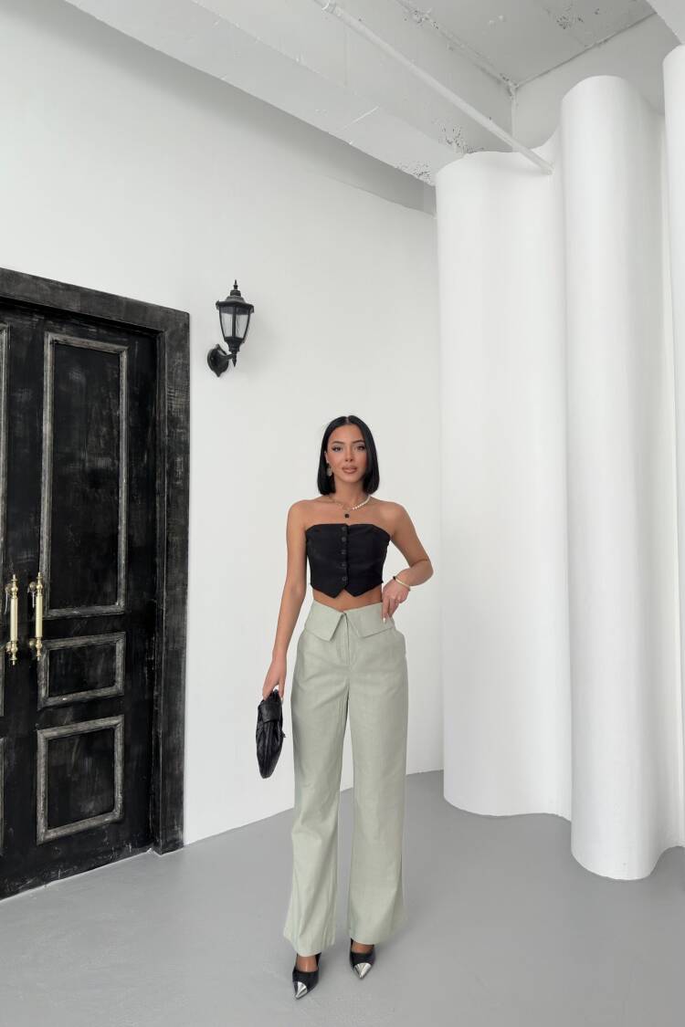 Pleated Linen Pants