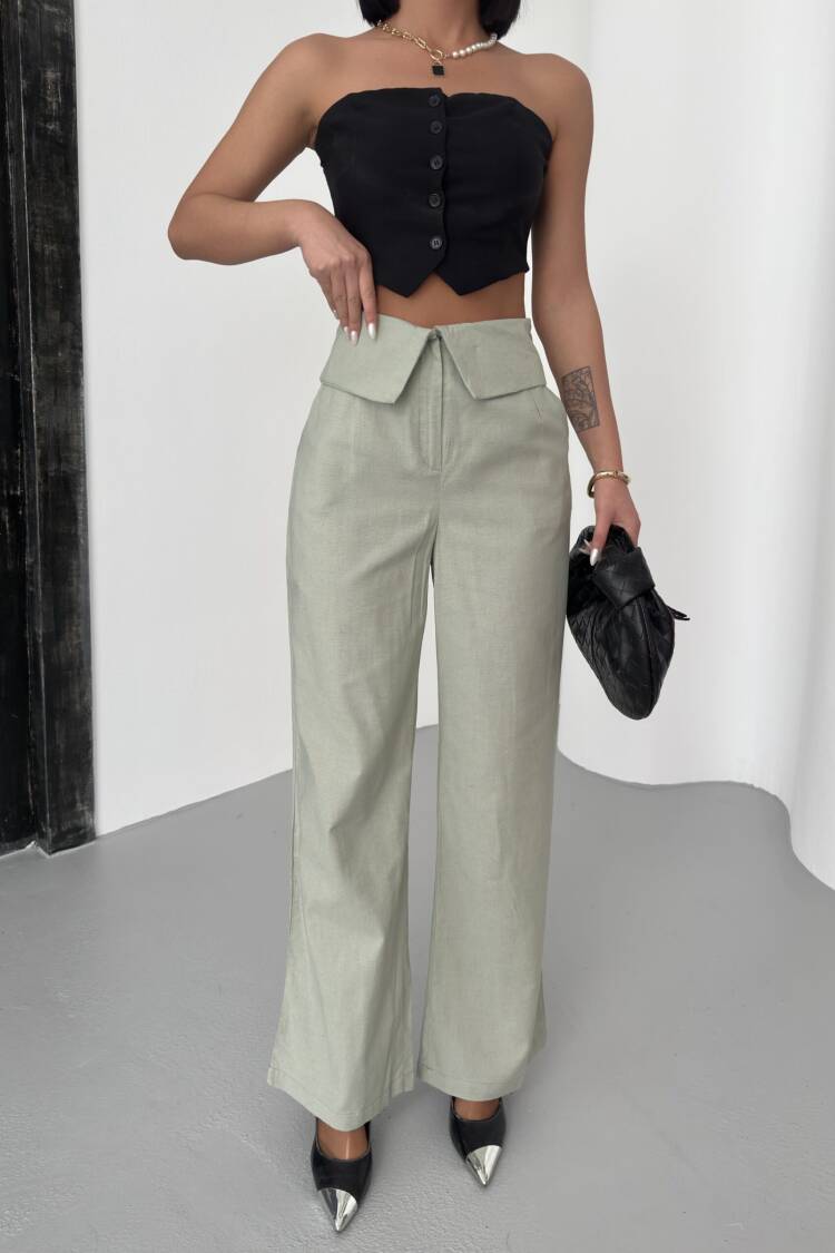 Pleated Linen Pants