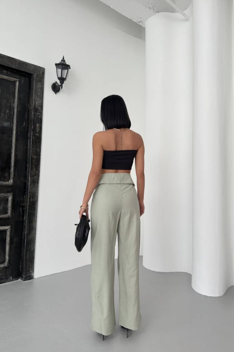 Pleated Linen Pants