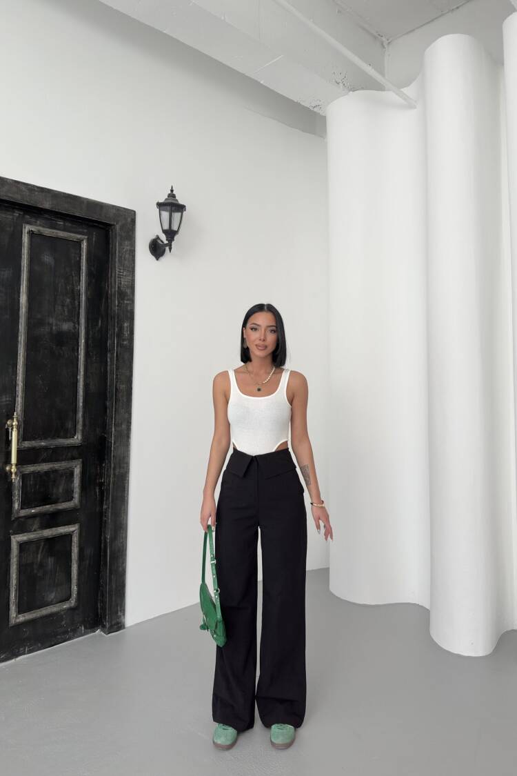 Pleated Linen Pants