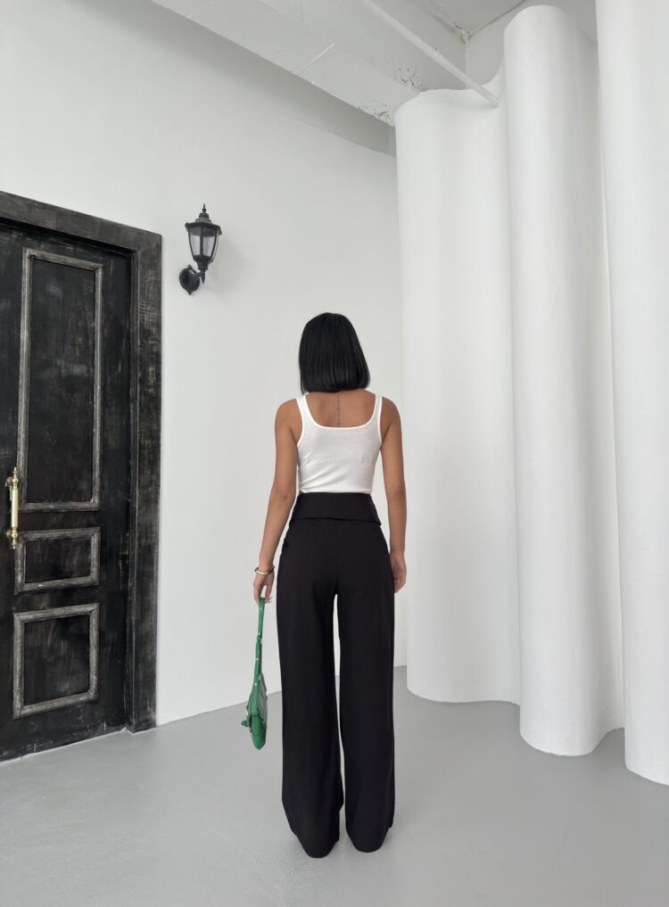 Pleated Linen Pants
