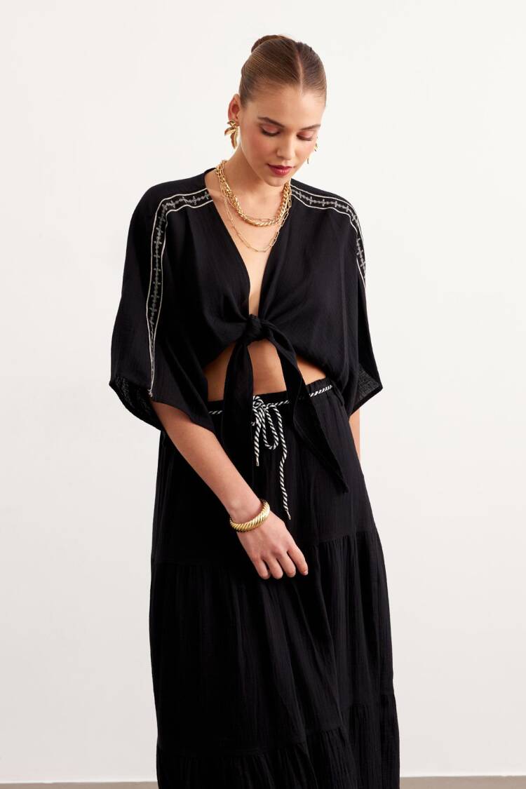 Shoulder Embroidery Detailed Tie Waist Shirt