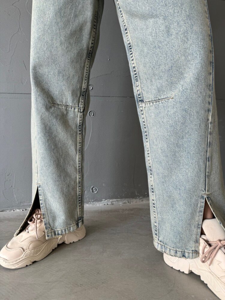 Jeans Leg Slit