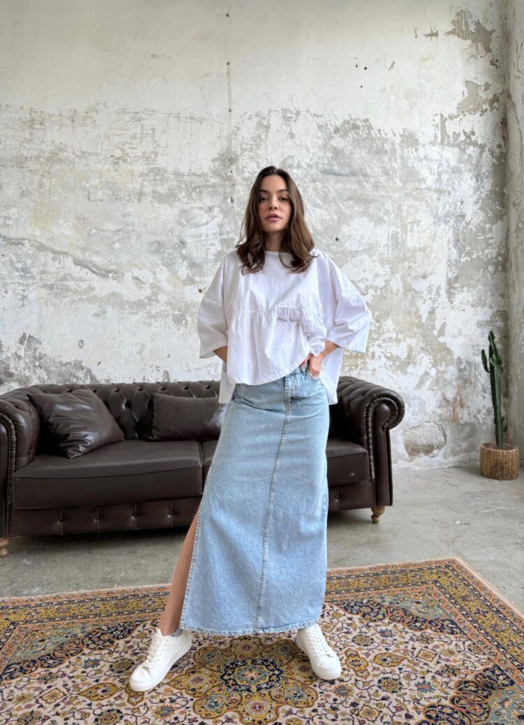 Skirt With Side Slit
