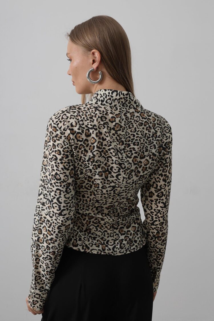 Leopard Shirt With Ruffles On The Sides - Leopard