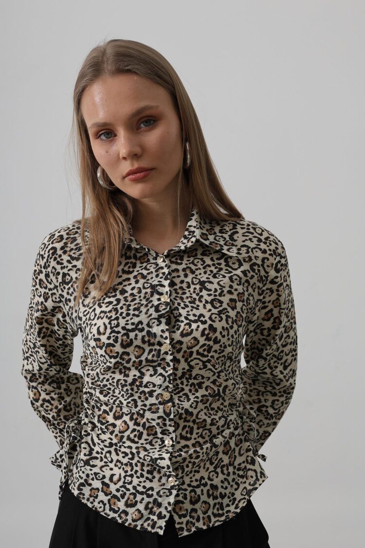 Leopard Shirt With Ruffles On The Sides - Leopard