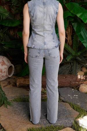 Cropped Leg Straight Fit Jeans - Brand: XLove - Women's Clothing Wholesale - Globality Store