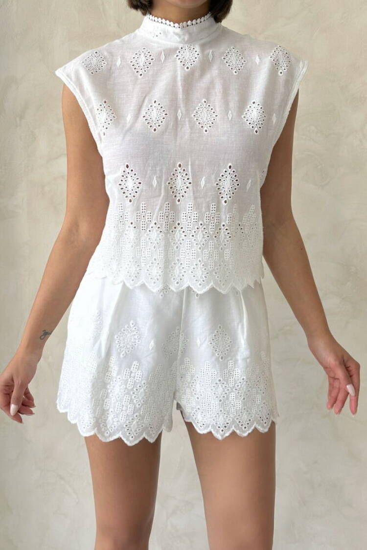 Fisto Sleeveless Blouse - Cream