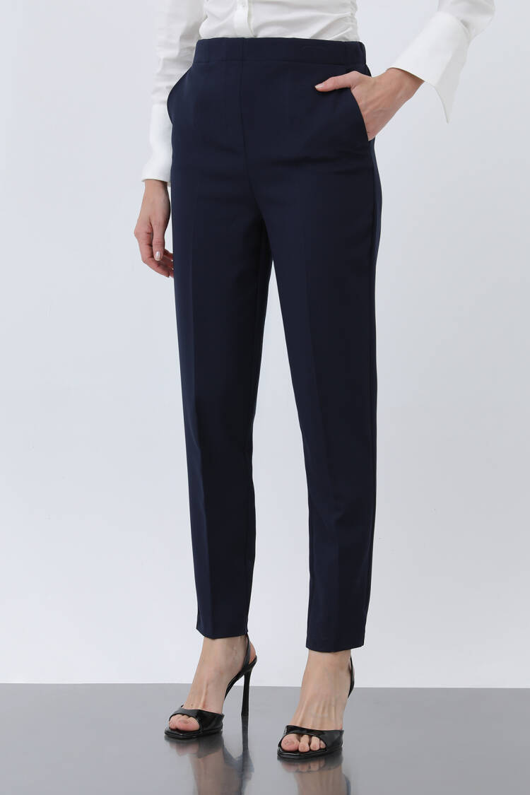 Women's Carrot Cut Pants