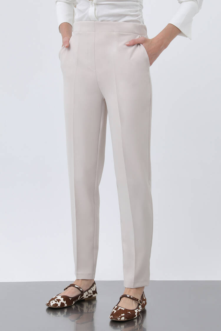 Women's Carrot Cut Pants