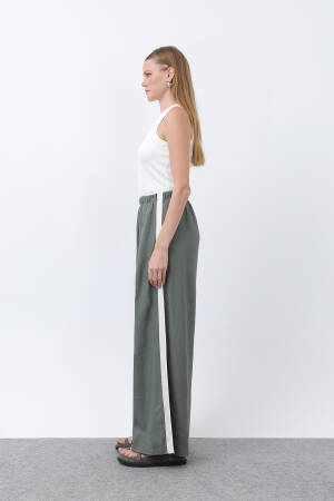 Women's Sides Grosgrain Elastic Waist Pants - SOUL - Globality Store - Women Clothes Wholesale Turkey