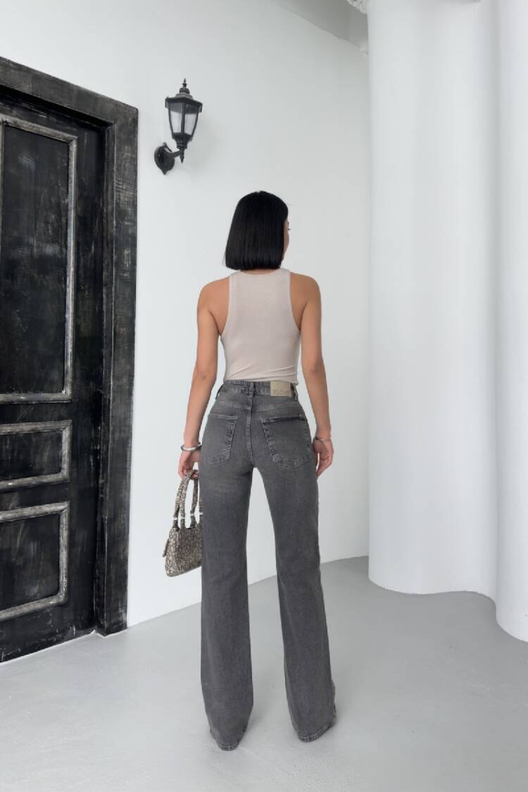 High Waist Straight Jeans