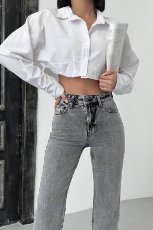 High Waist Straight Jeans - Brand: XLove - Women's Clothing Wholesale - Globality Store