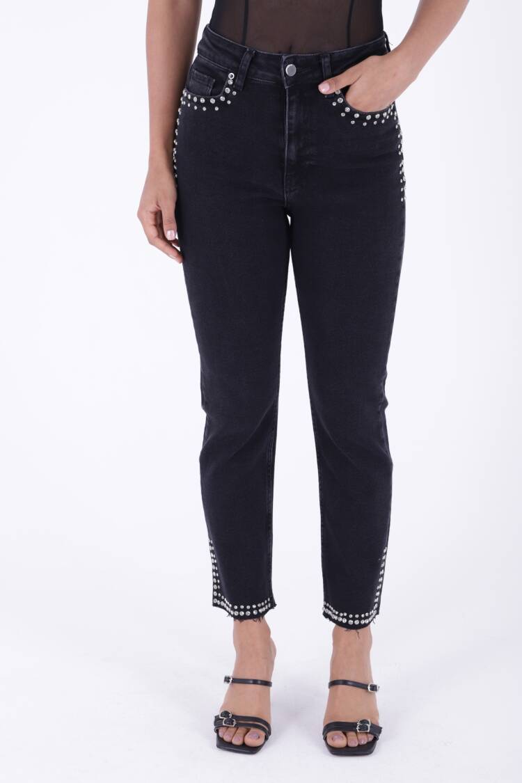 Mom Fit Jeans With Stones