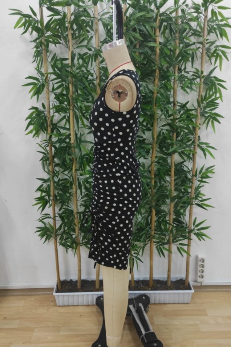Women's Strappy Round Neckline Heart Neckline Side Ruffle Slit Detailed Polka Dot Knitted Crepe Dress - Black