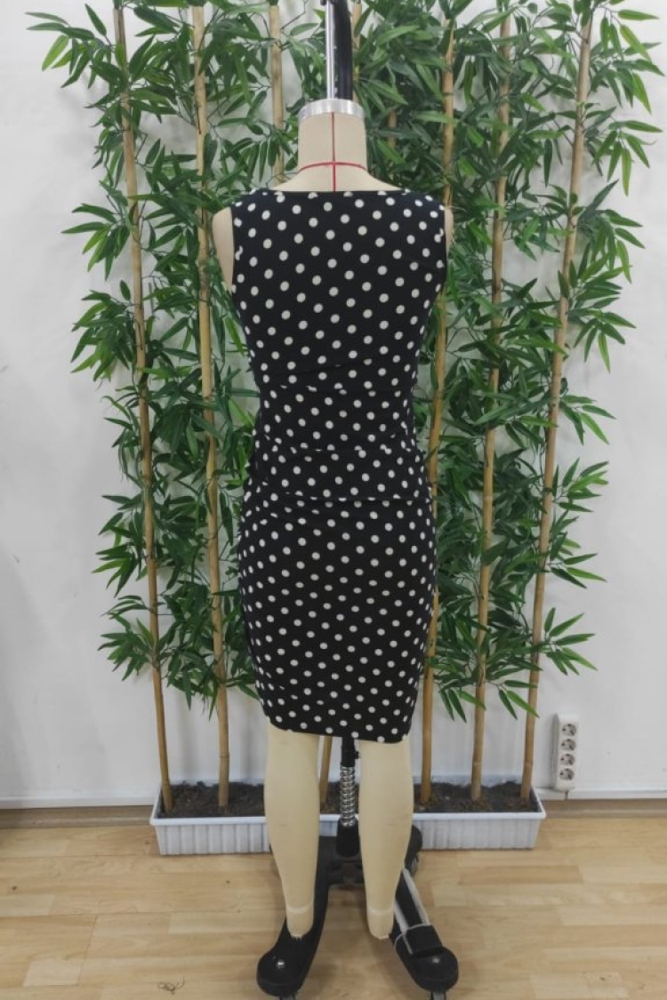 Women's Strappy Round Neckline Heart Neckline Side Ruffle Slit Detailed Polka Dot Knitted Crepe Dress - Black